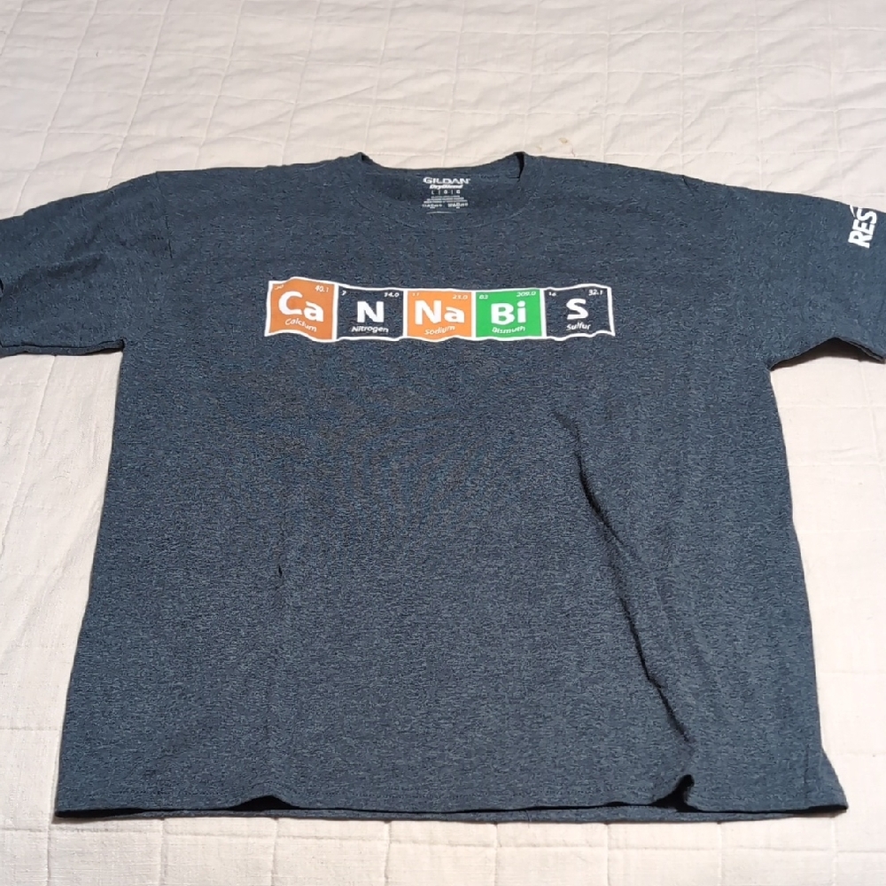 Gildan Cannabis T Shirt